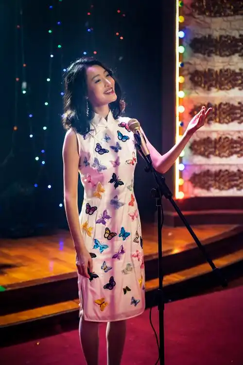 p>杨菲洋,原名杨洋,1989年6月8日出生于江西省赣州市章贡区,中国内地