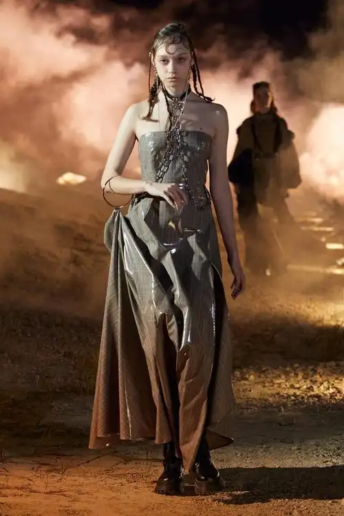 rokh 时装发布 成衣 女装 秀场 2021春夏 巴黎时装周 巴黎 发布会类型