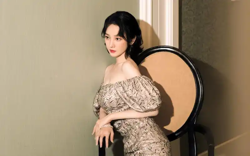 陈小纭性感桌面壁纸46