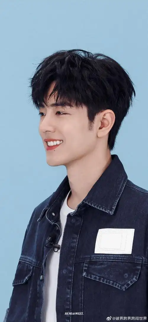 肖战超话#肖战#xz#肖战直播#    【肖战】笑容温暖治愈,一笑入心