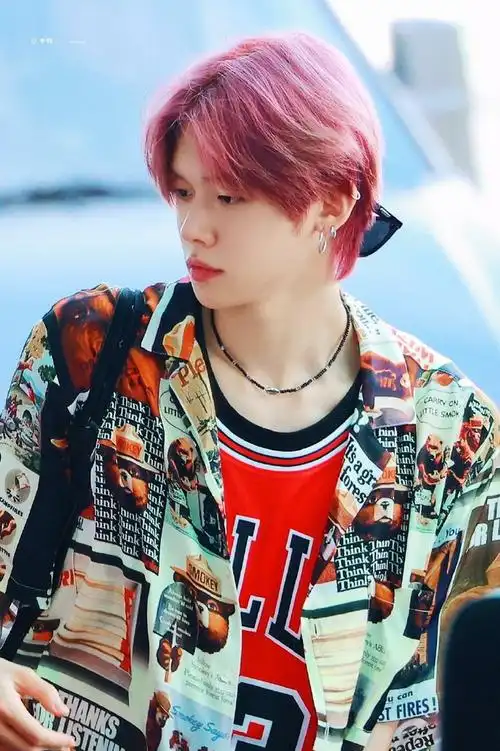 崔然竣天才小猫#90#崔然竣吸睛美颜#【230802 首