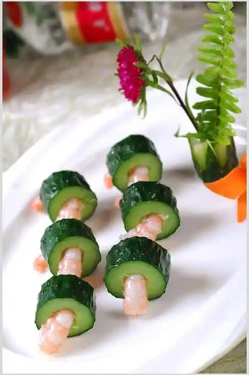 大菜青瓜虾球图片