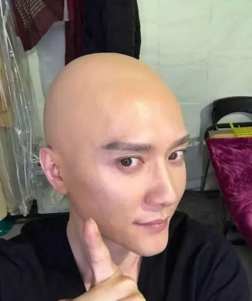 颜值高的男明星剃光头是什么样?