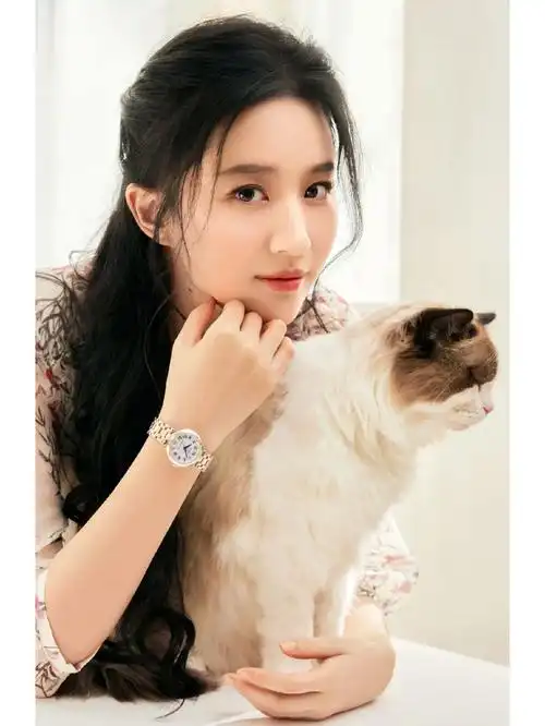 "神仙姐姐"刘亦菲戴什么表?