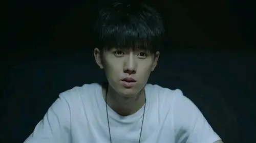 《破茧》分集速看,张耀化身虫尔摩斯怼天怼地怼世界