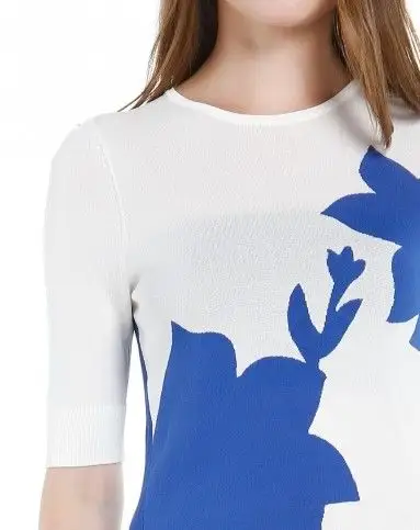 白蓝色提花短袖针织套衫