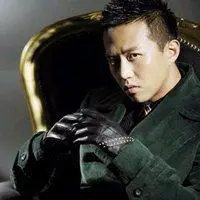 邓超头像高清图片大全_名人邓超真实头像大图下载