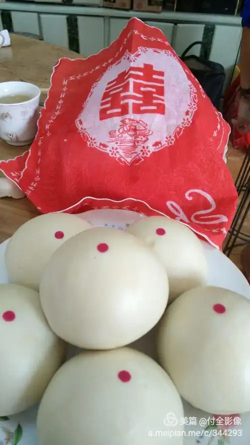 喜庆的大馒头