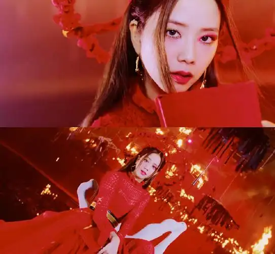 金智秀红衣造型