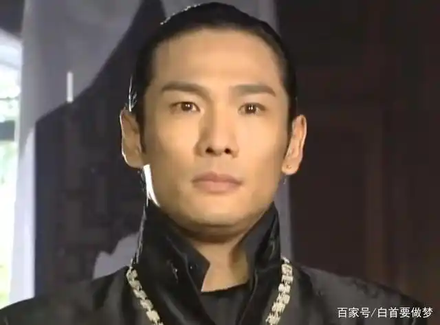 《第八号当铺》爱上自己的外曾祖父,是种怎样的体验?