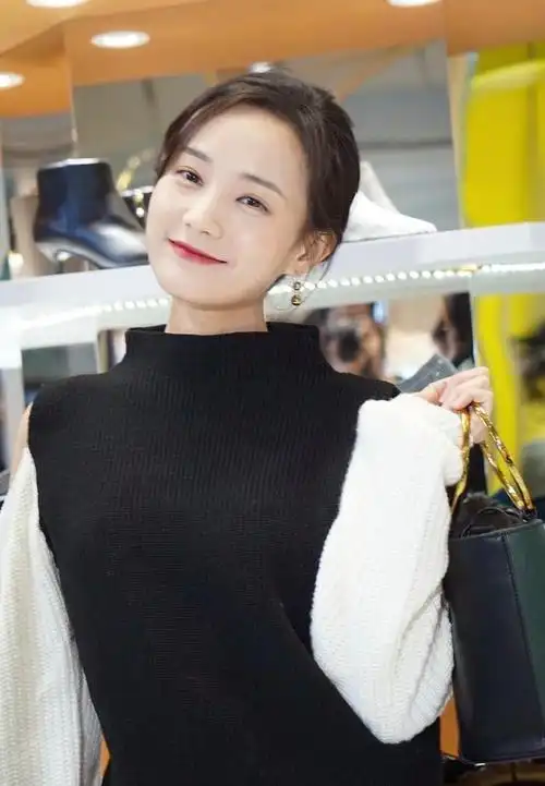 执着追求完美,李一桐:从舞蹈少女到备受瞩目的演员