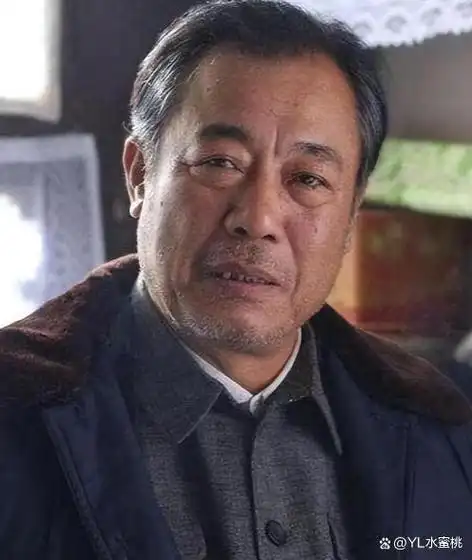 结婚46年零绯闻为了家庭61岁才走红最干净的男演员