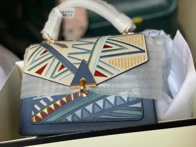 永幸轻奢女包 很喜欢的包包,分享给大家,做工很好,质量很好.