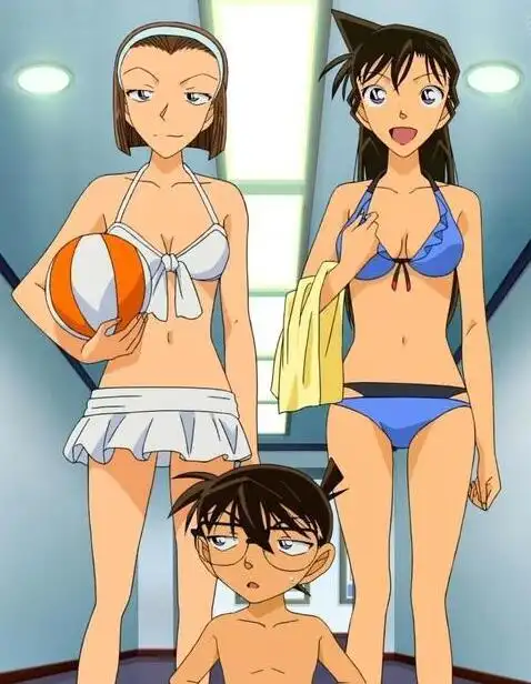 名侦探柯南毛利兰换过多少套泳衣