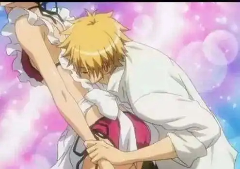 盘点动漫中那些让人心动的接吻画面