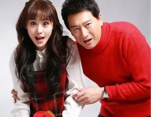 好友透露张恒对郑爽余情未了有分析指郑爽赢得抚养权官司几率大明星