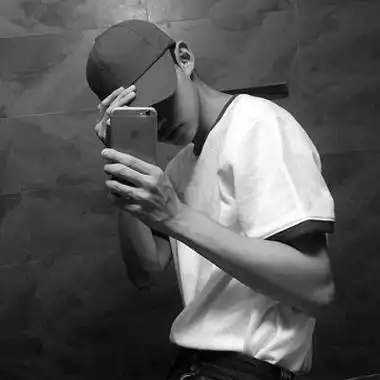 帅哥拽酷高冷黑白图片头像80张_男生头像_头像屋