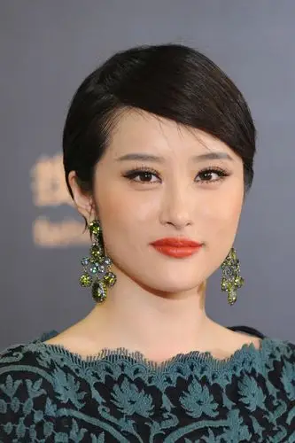 兰州80后女演员高挑性感的身材演过丑女