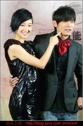 周杰伦和桂纶镁演绎浪漫爱情故事