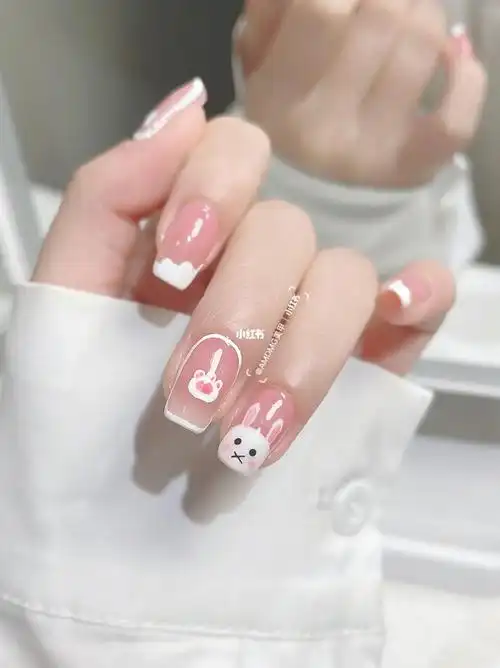 夏季温柔显白可爱兔子美甲