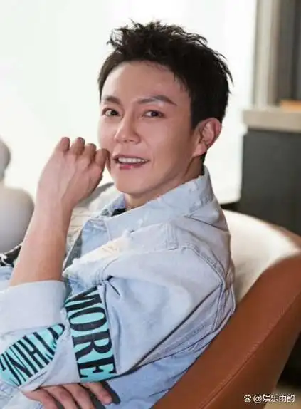 谢苗无戏可拍时,为何不找李连杰?一句话暴露残酷现实