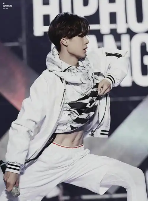 那个时候还没有膏药,腹肌也可以随便看#王一博