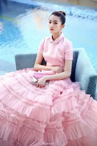 关晓彤近半年的作品电视剧加起来豆瓣评分不超过10