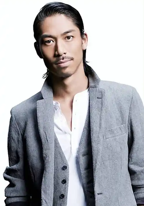 从心仪黄渤,到"10次试管生子",林志玲究竟在想些什么?