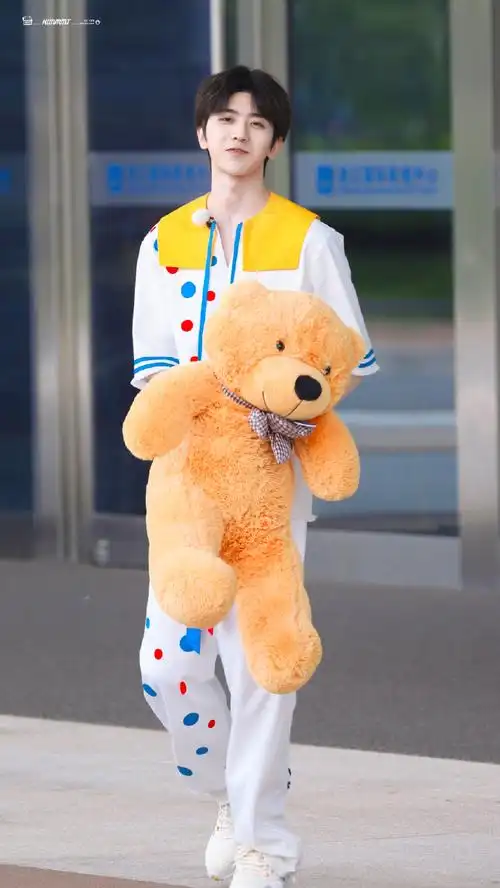 蔡徐坤小丑造型##奔跑吧蔡徐坤