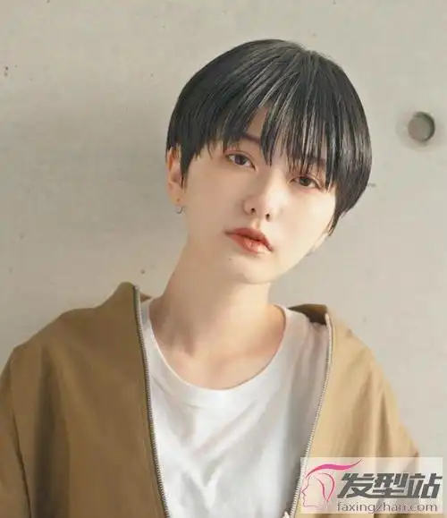 中性风酷帅女生短发 头发剪短做个酷girl超有型_发型站_最新流行发型