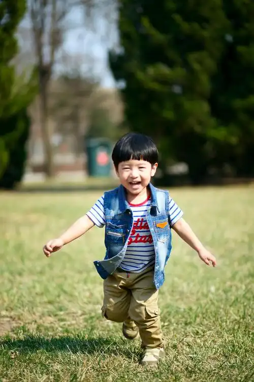 带着儿子去踏青