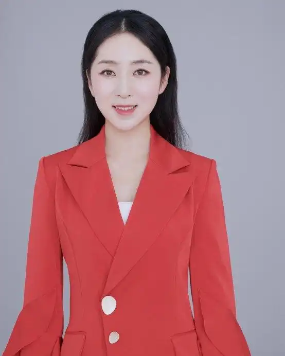 郭津彤跟随央视文化扶贫献唱湖北五峰