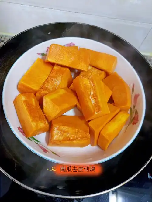 超简单的南瓜饼来咯