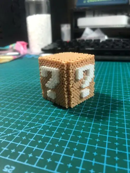 问号小盒子立体拼豆