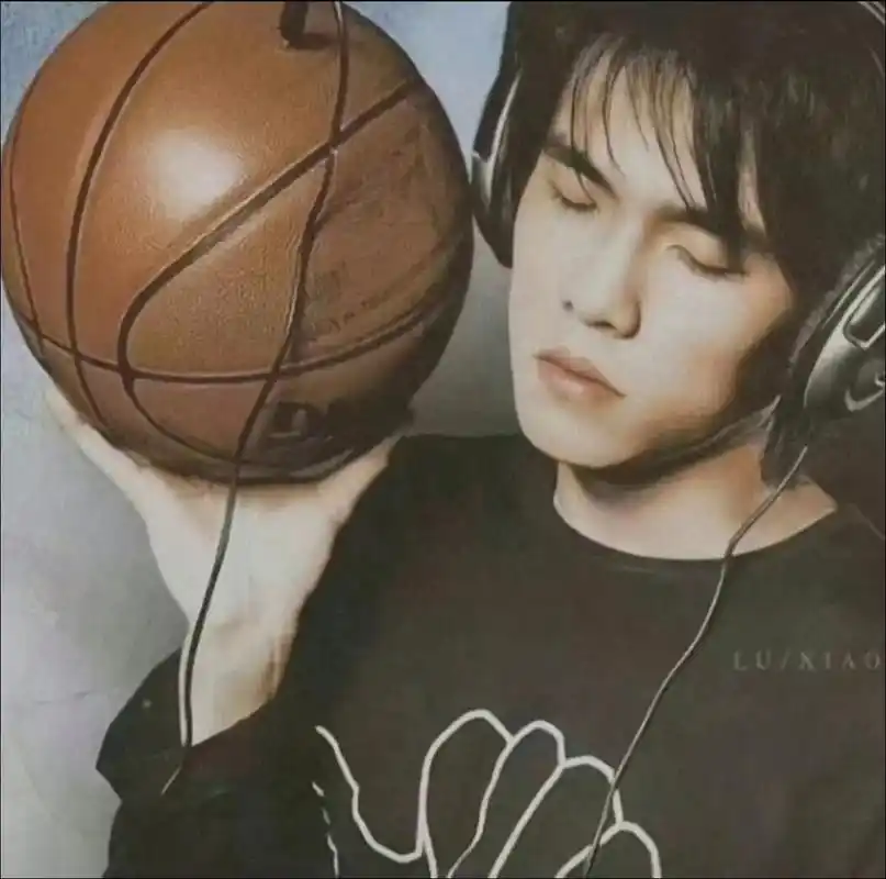 周杰伦高清图片 - 抖音