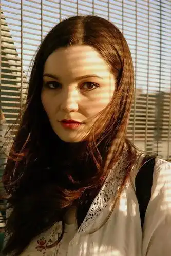 基本资料中文名称:布蕾迪·拉多娜英文名称:bridie latona外文别名