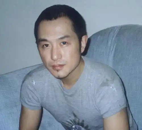 p>《拉钩上吊一百年不要》演唱歌手:高峰,所属专辑:《 a target="