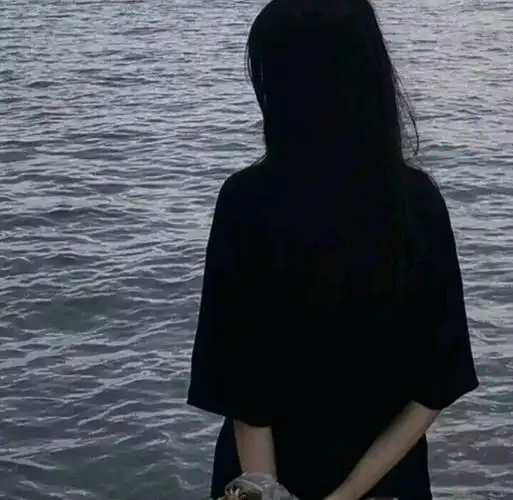 伤感女头像真人图片大全分享给大家,想获取更多伤感头像女真人,伤感女