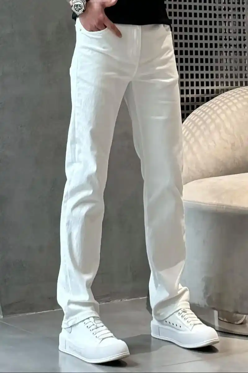 男士春夏季百搭休闲白色牛仔裤.面料轻薄舒适,透气不透肉,微直 - 抖音