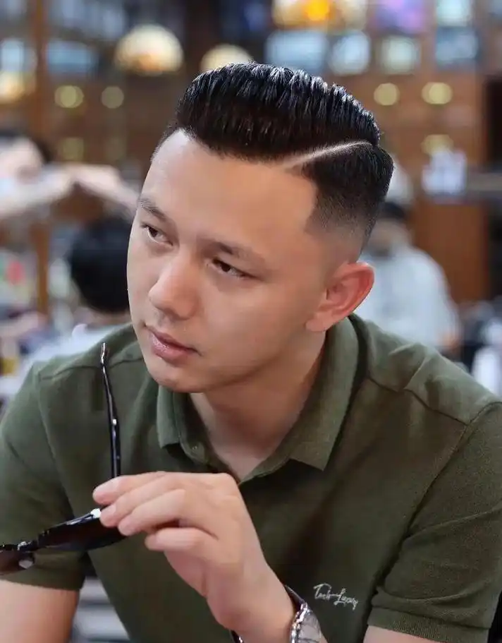 40岁男人最流行的发型(推荐这4种发型,清爽更有型)-问答屋