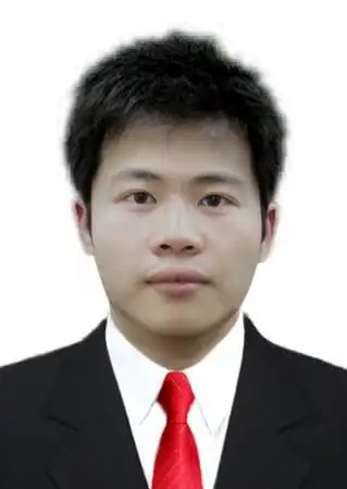 求一ps大神速帮我把生活照弄成证件照1寸白底的照片谢了,给分的.