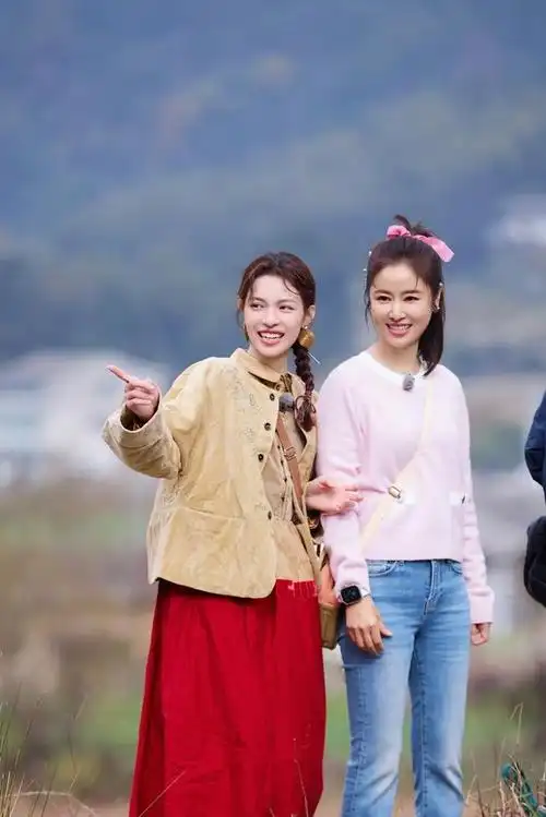 袁咏仪应采儿做客《我们的美好生活》冬藏会来袭