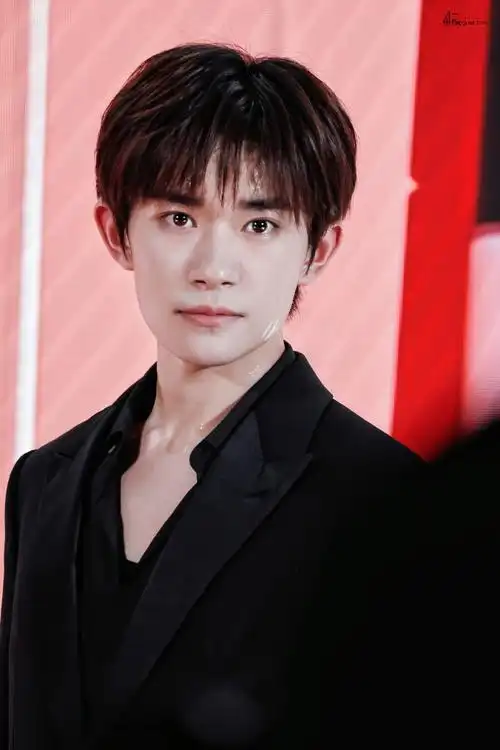 易烊千玺没进组的那些时间##四字 易烊千玺 yyqx 四字弟弟