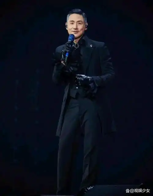 62岁的张学友从2023年6月份开始了自己的"张学友60 巡回演唱会",对于