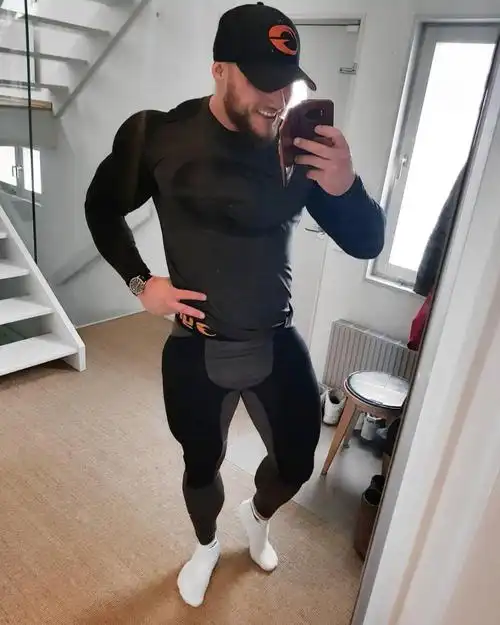 高弹力运动压缩裤肌肉男透气速干兄弟训练篮球紧身打底长裤子 黑色 s