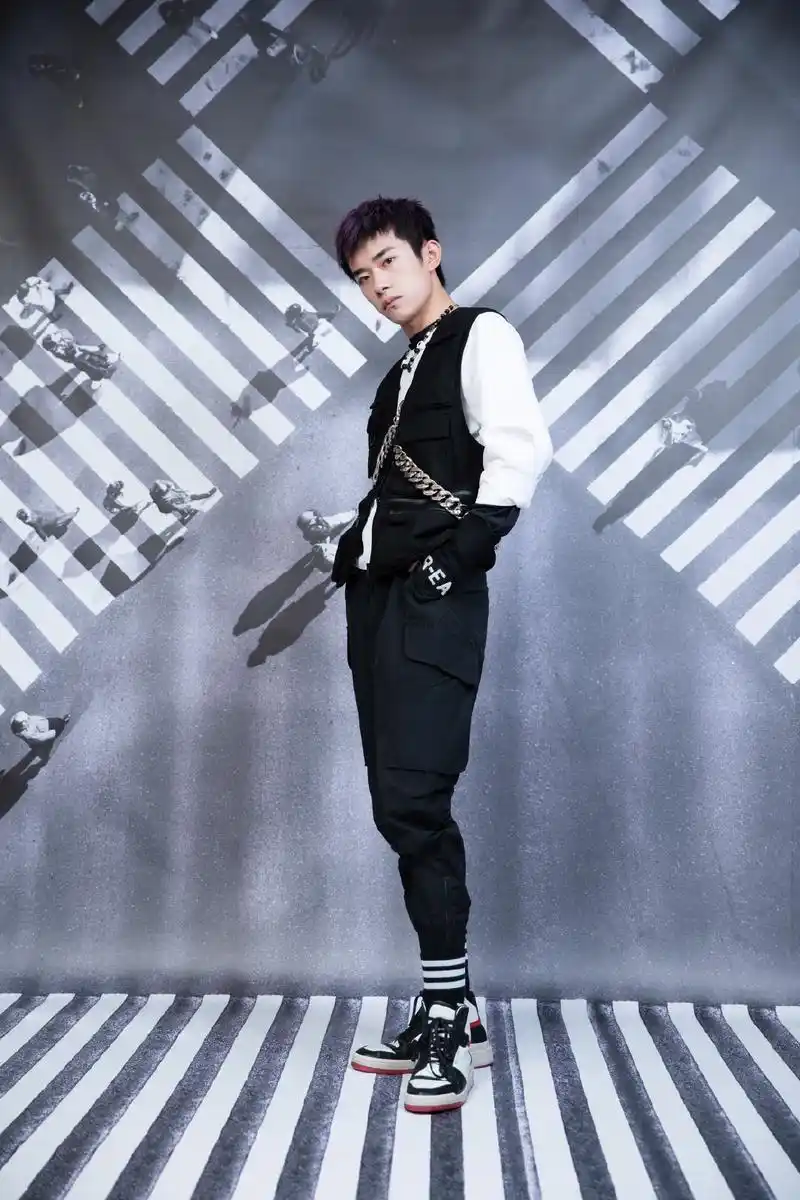 消息易烊千玺这就是街舞3造型释出街头机能风酷飒上线