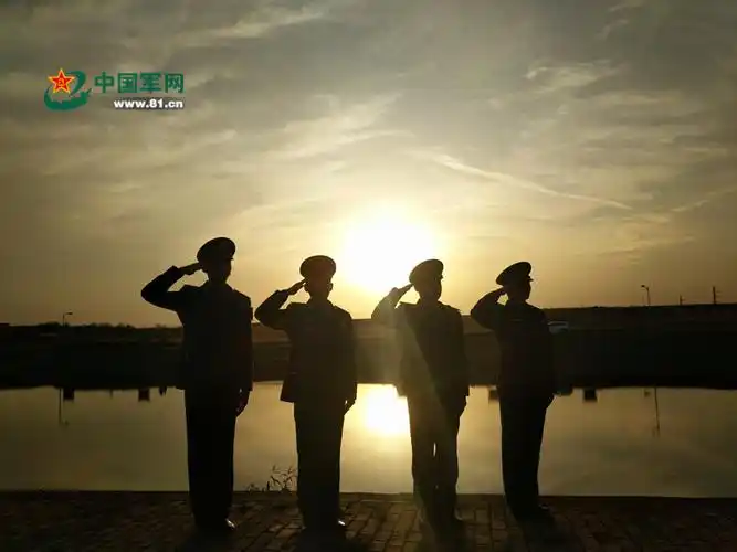 树叶还没落完呢,怎么就让我们退伍了?