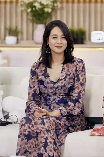 朱丹产子后首晒近照状态好2020如愿儿女成双戴婚戒大秀幸福
