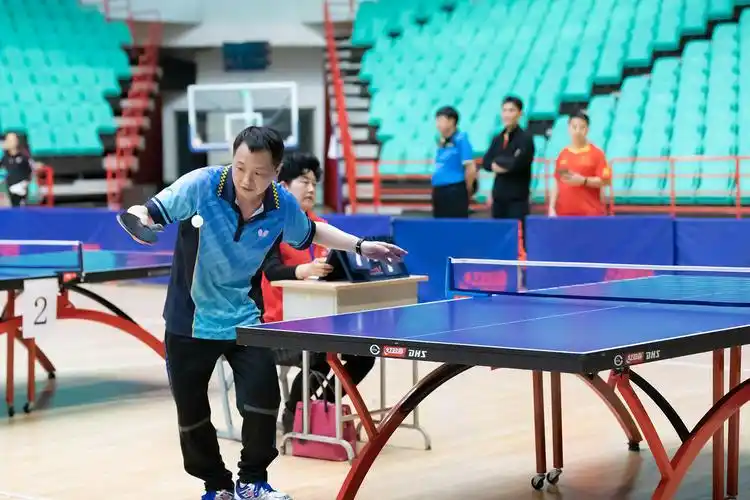 乒乓球比赛精彩瞬间