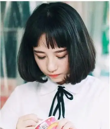今年流行的小学生短发发型女 13款中学生短头发造型(11)